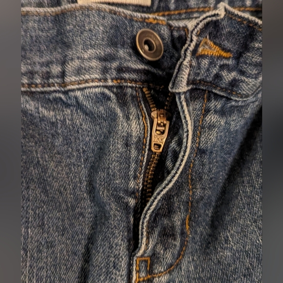 EUC The Children's Place medium wash distressed adjustable elastic button waist - Picture 10 of 12